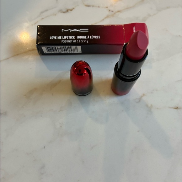MAC You’re so Vain Lipstick in Deep pink. So pretty! Discontinued colour. - Picture 4 of 12